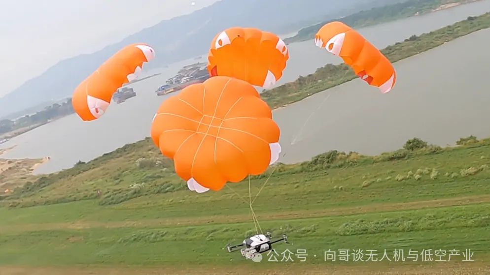 降落傘將是無人機(jī)標(biāo)配嗎？看看行業(yè)標(biāo)桿大疆就知道了(圖5)